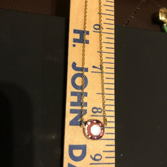 VTG AVON Gold Chain Necklace W/Purple Gemstone Pendant 80s - Picture 4 of 4